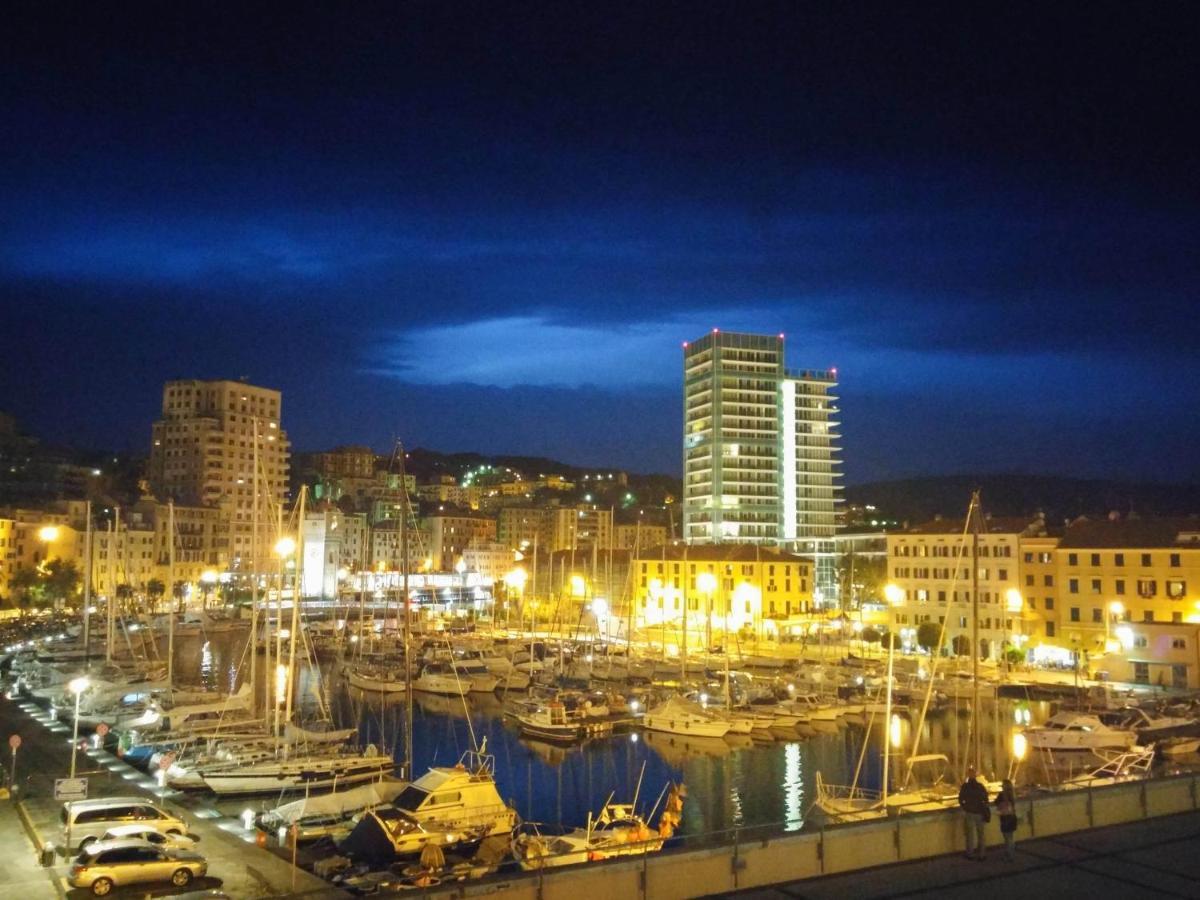 Appartamento Indipendente A Due Passi Dal Centro Savona Exterior foto